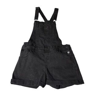 Overall shorts